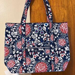 NWOT Red White and Blossom Vera Tote